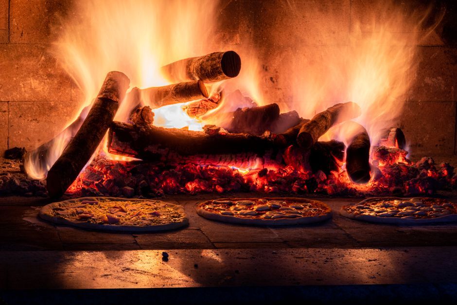 Pizza food, representative of the kind of dishes served